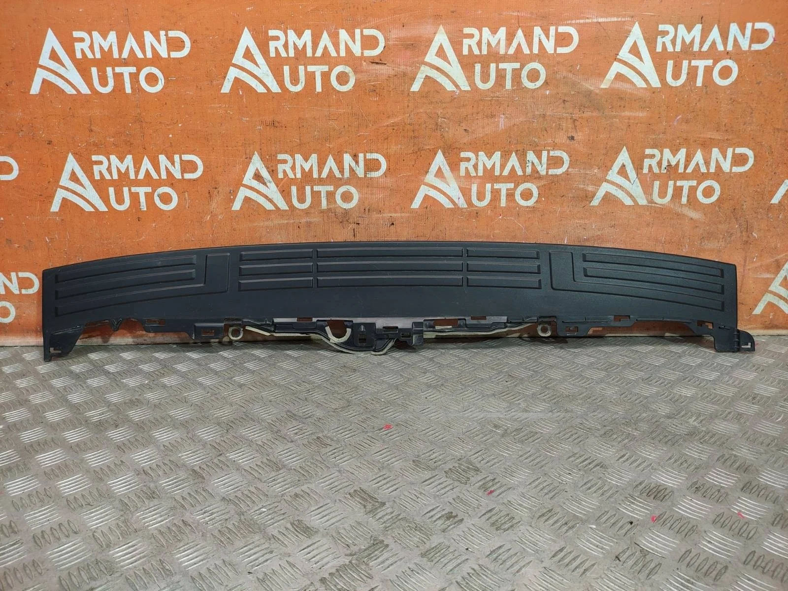 Накладка бампера верхняя Toyota Land Cruiser Prado 2009-нв 150