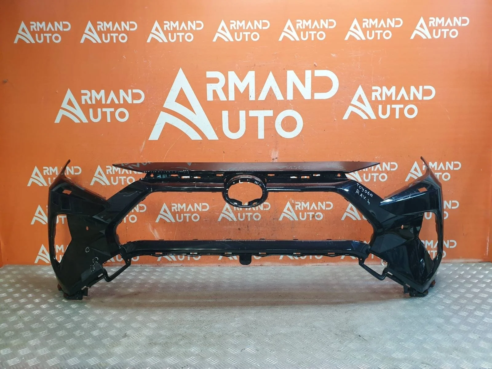 Бампер Toyota RAV4 2018-нв 5 XA50