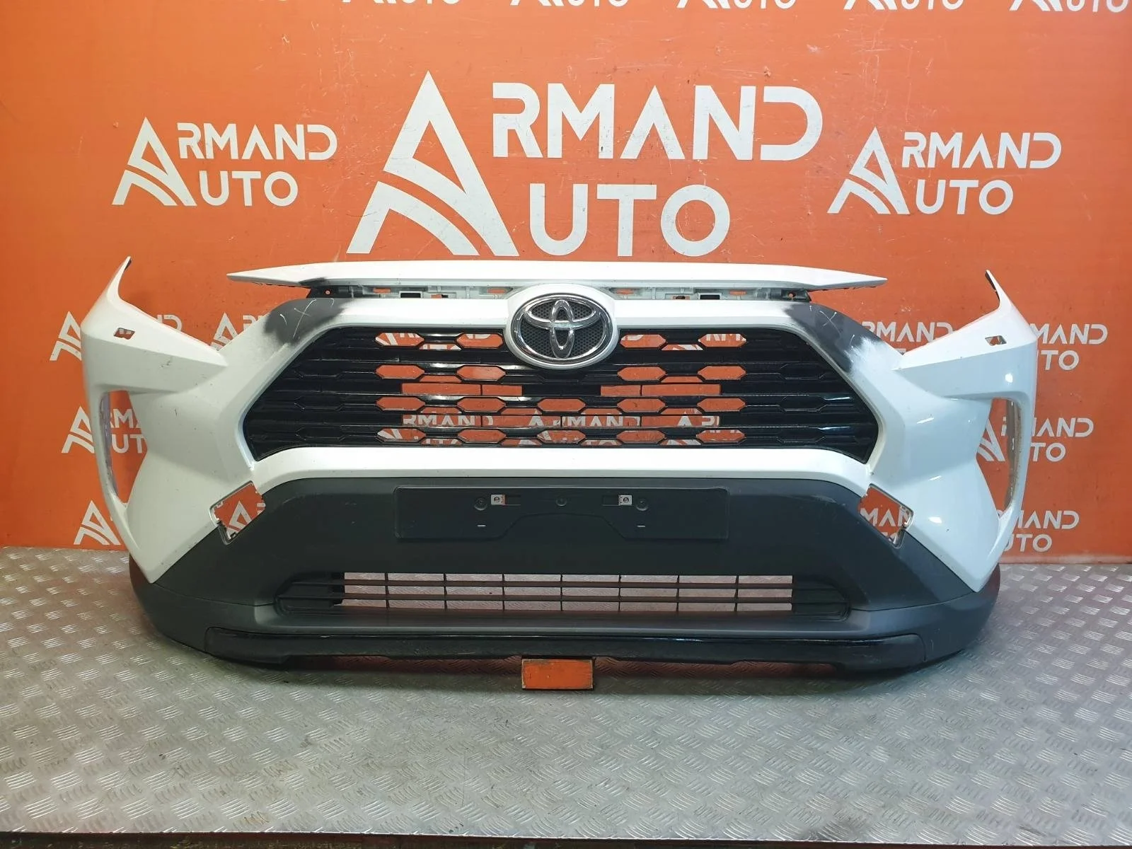 Бампер Toyota RAV4 2018-нв 5 XA50