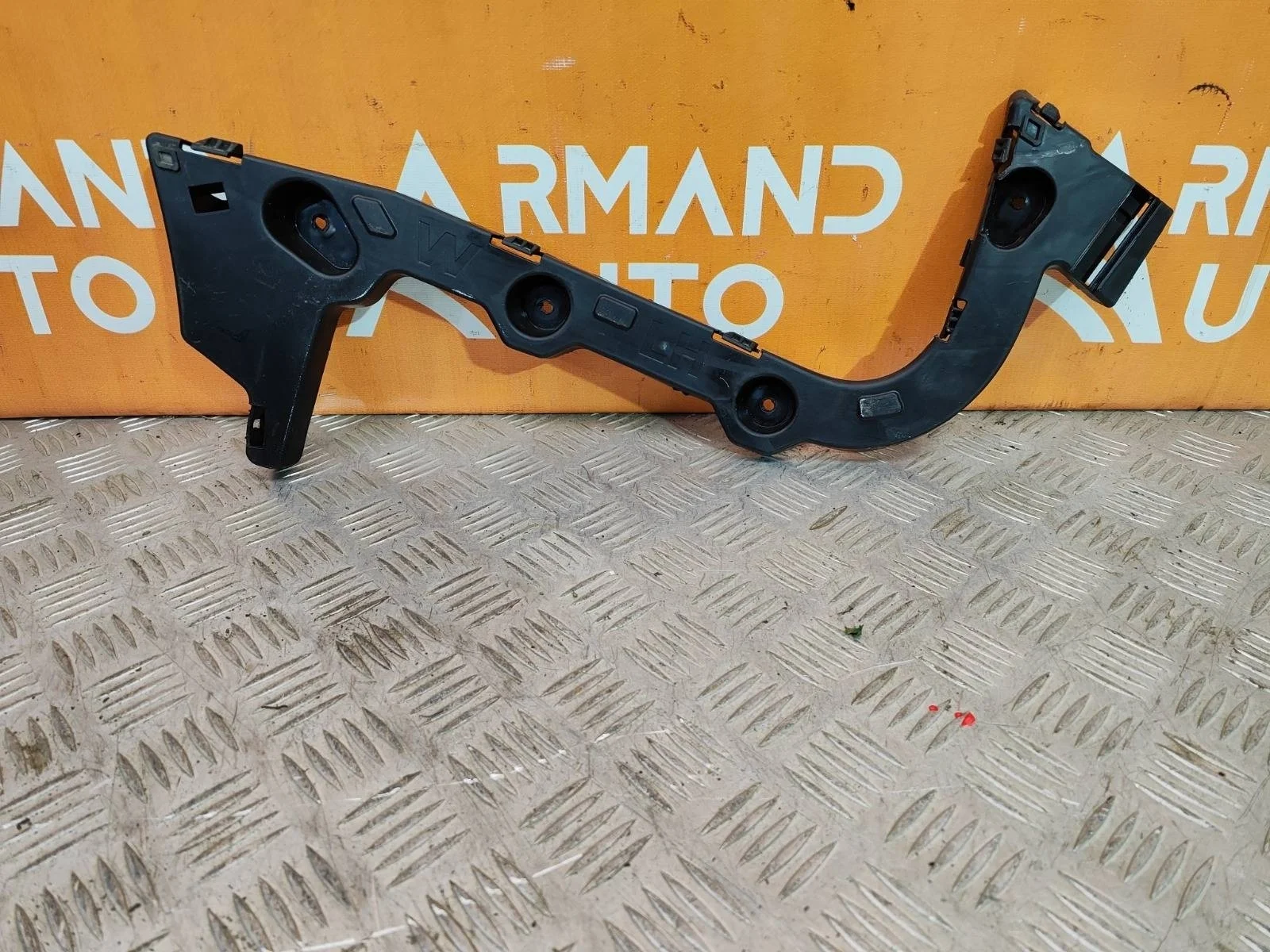 Кронштейн бампера Ford Focus 2011-2019 3