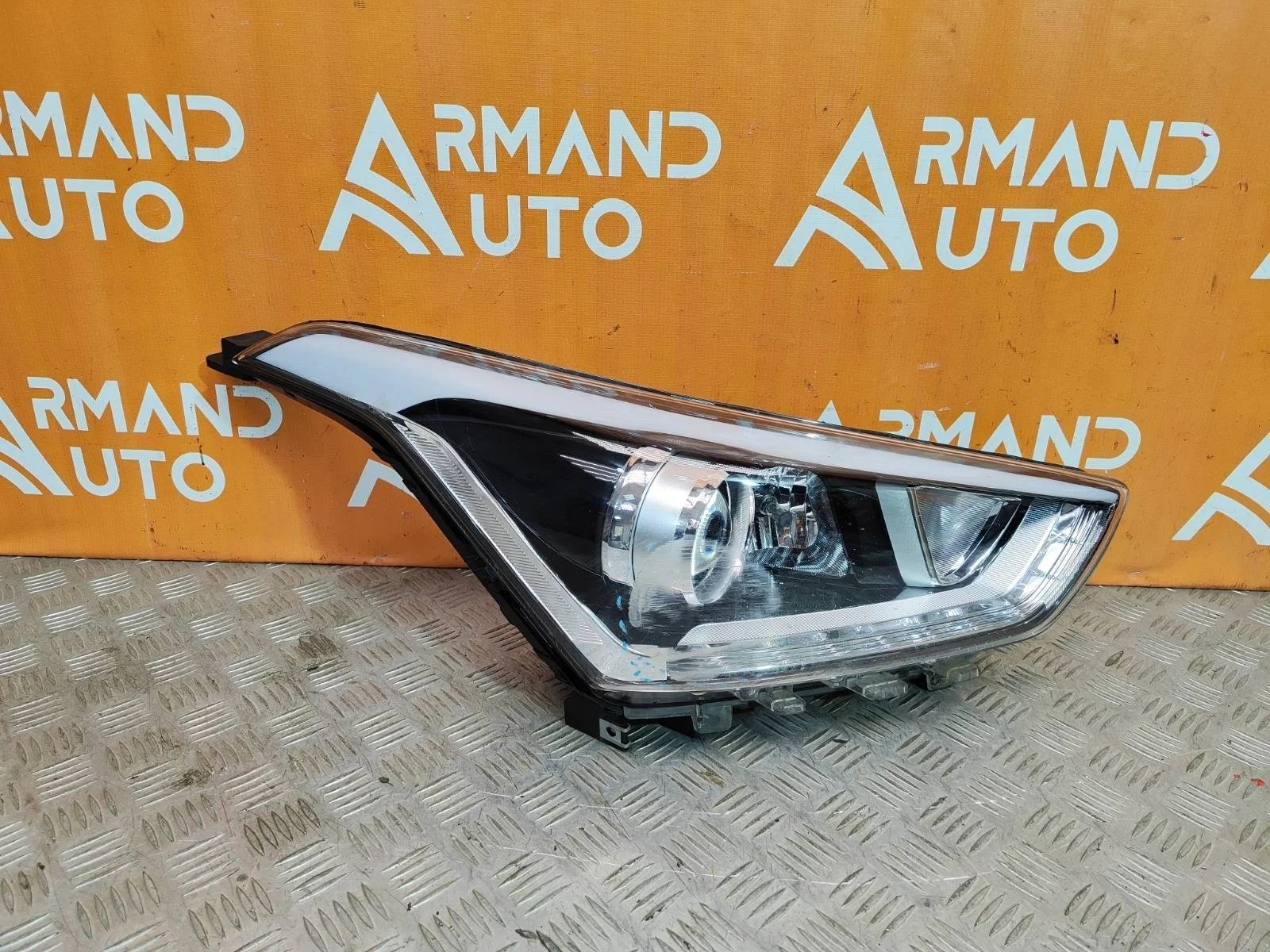 Фара Hyundai Creta 2016-2021