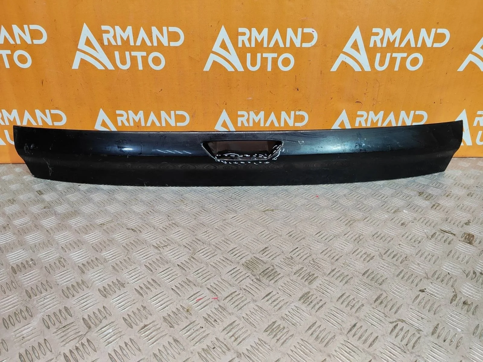 Накладка двери багажника Ford Kuga 2012-2019 CBS
