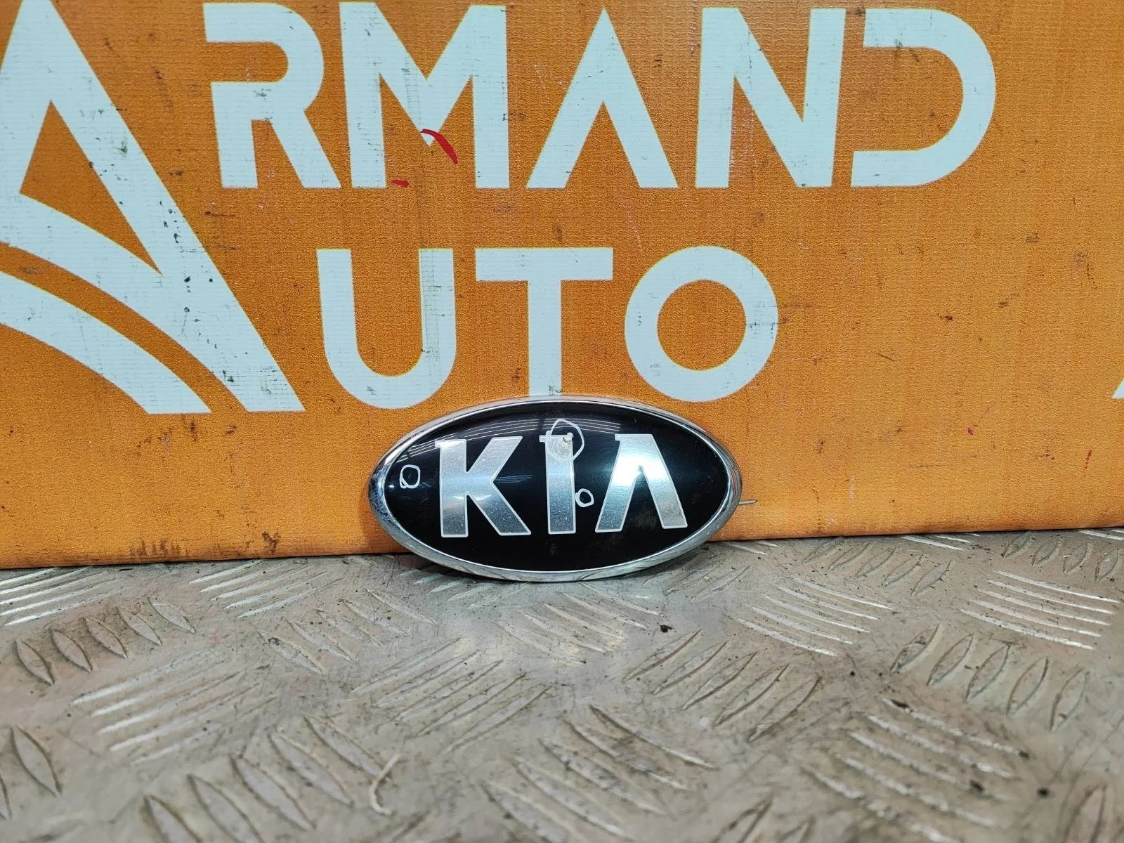 Эмблема KIA Ceed 2018-нв 3 CD