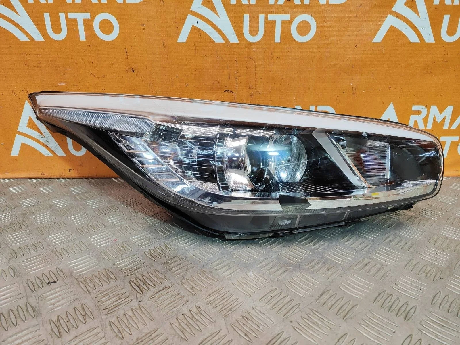 Фара Kia Ceed 2012-2018 JD