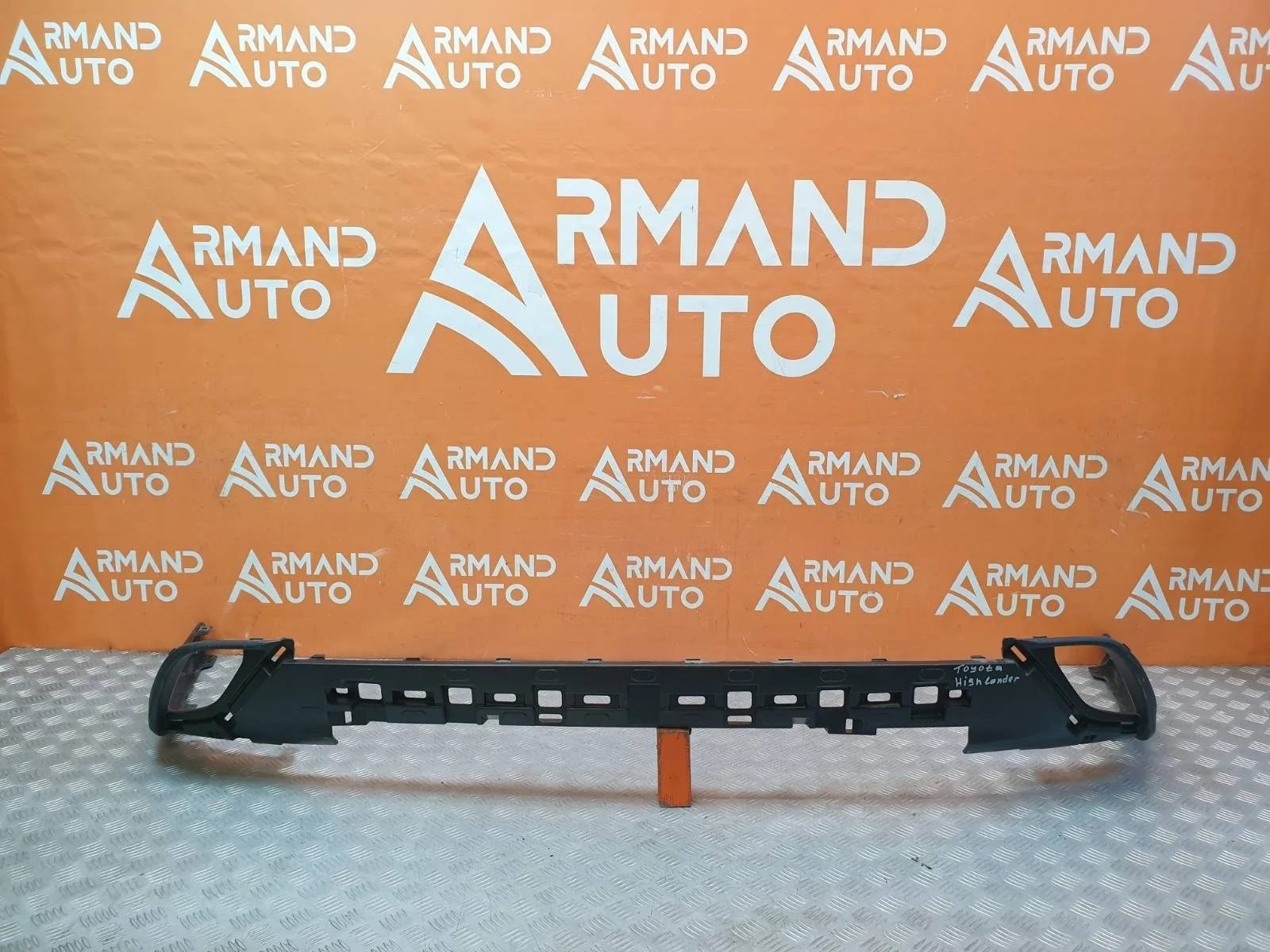 Юбка бампера Toyota Highlander 2019-нв 4 U70