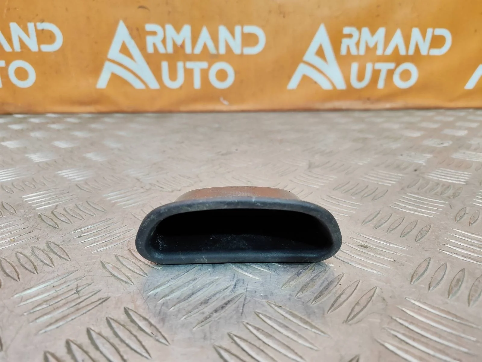Ручка двери багажника внутренняя Hyundai Tucson 2004-2010 JM