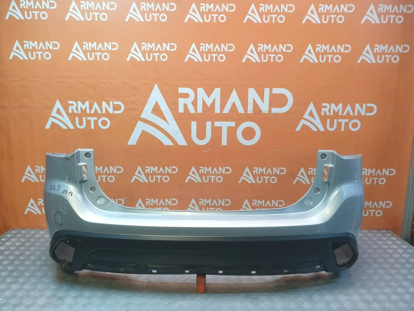Бампер Mitsubishi Outlander 2015-2018 3