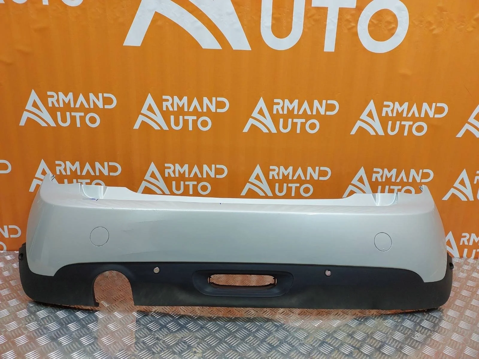 Бампер MINI Hatch 2013-2018 F56