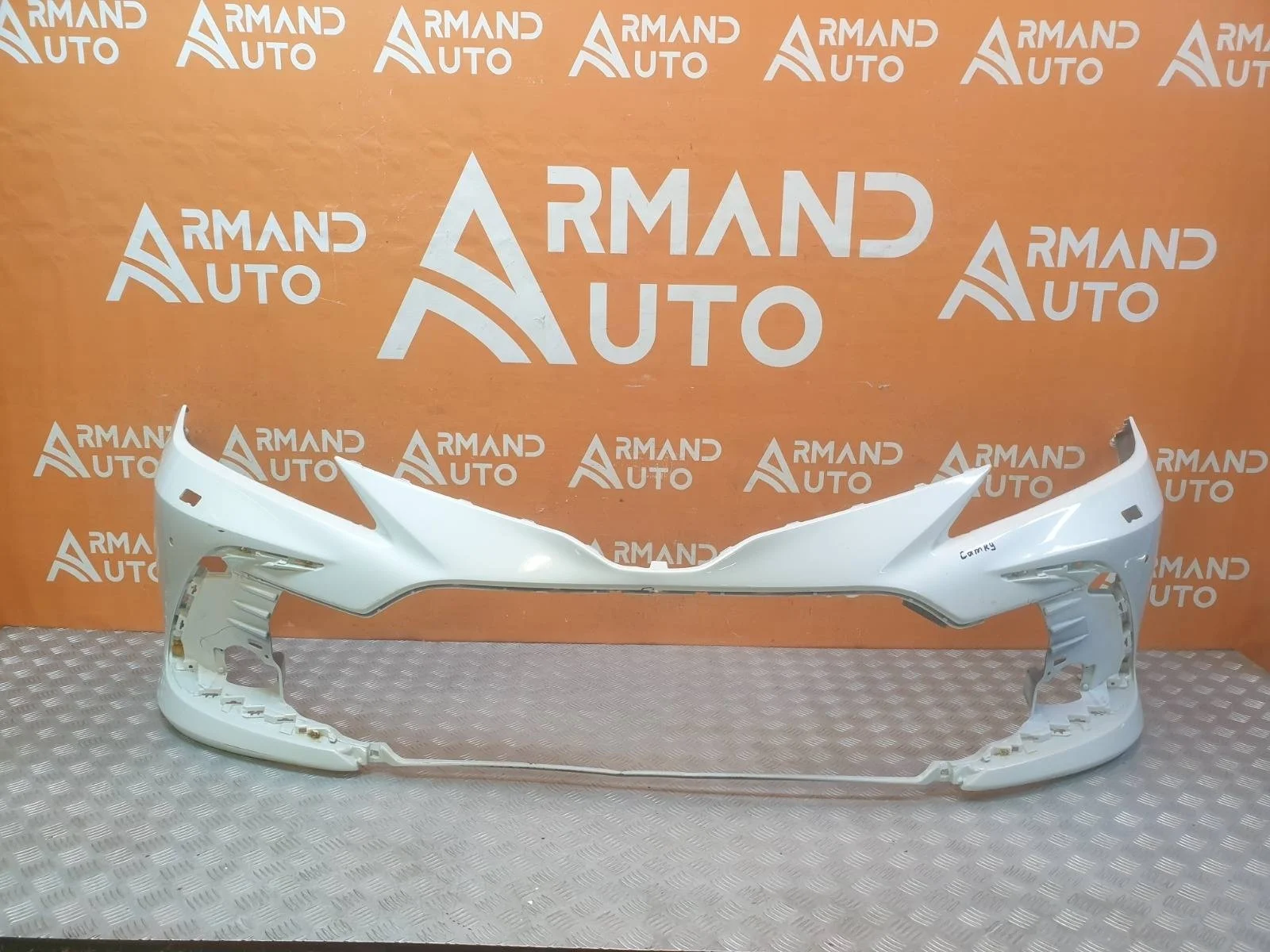 Бампер Toyota Camry 2020-нв 8 XV70