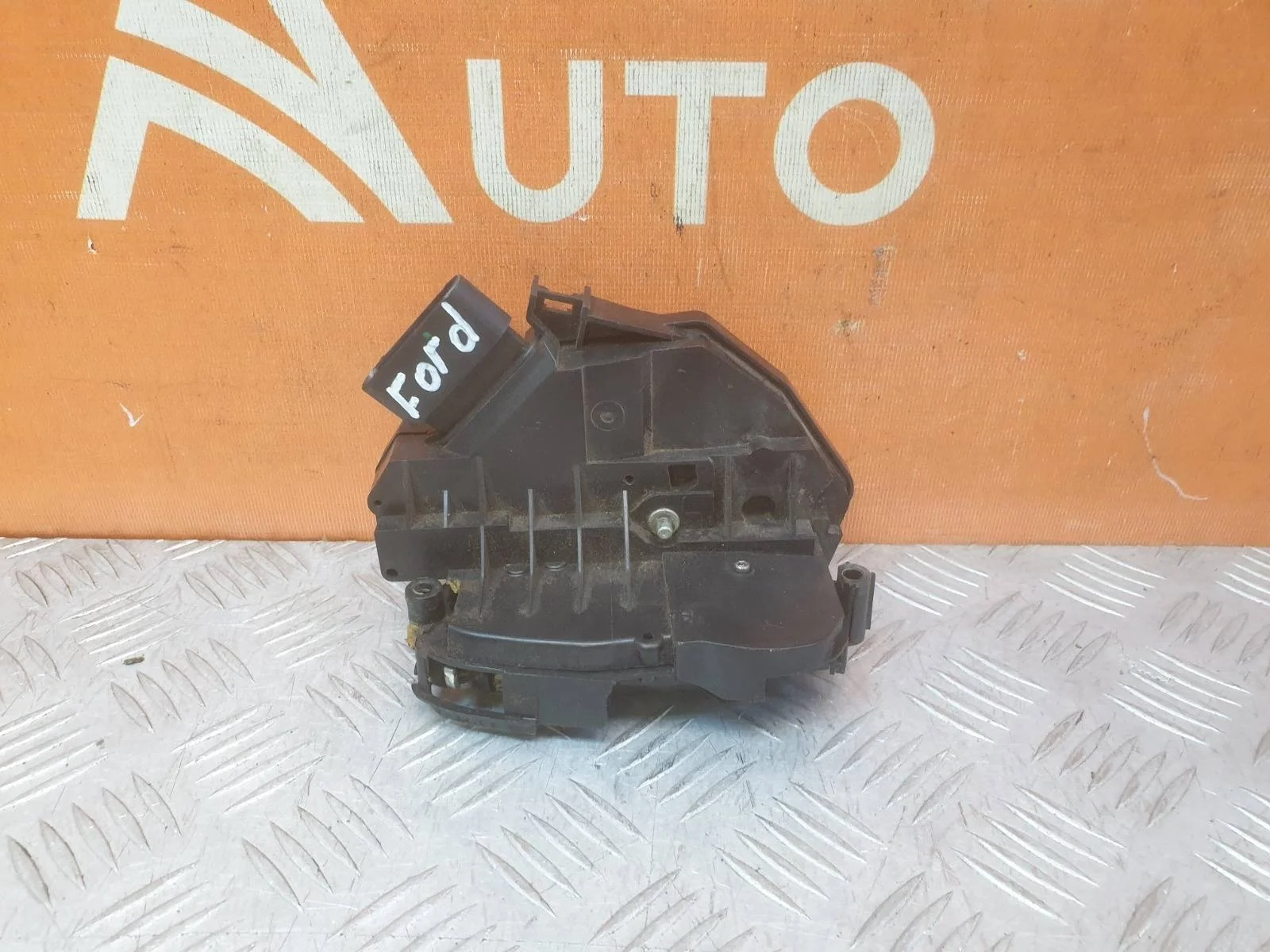 Замок двери Ford Focus 2011-2019 3