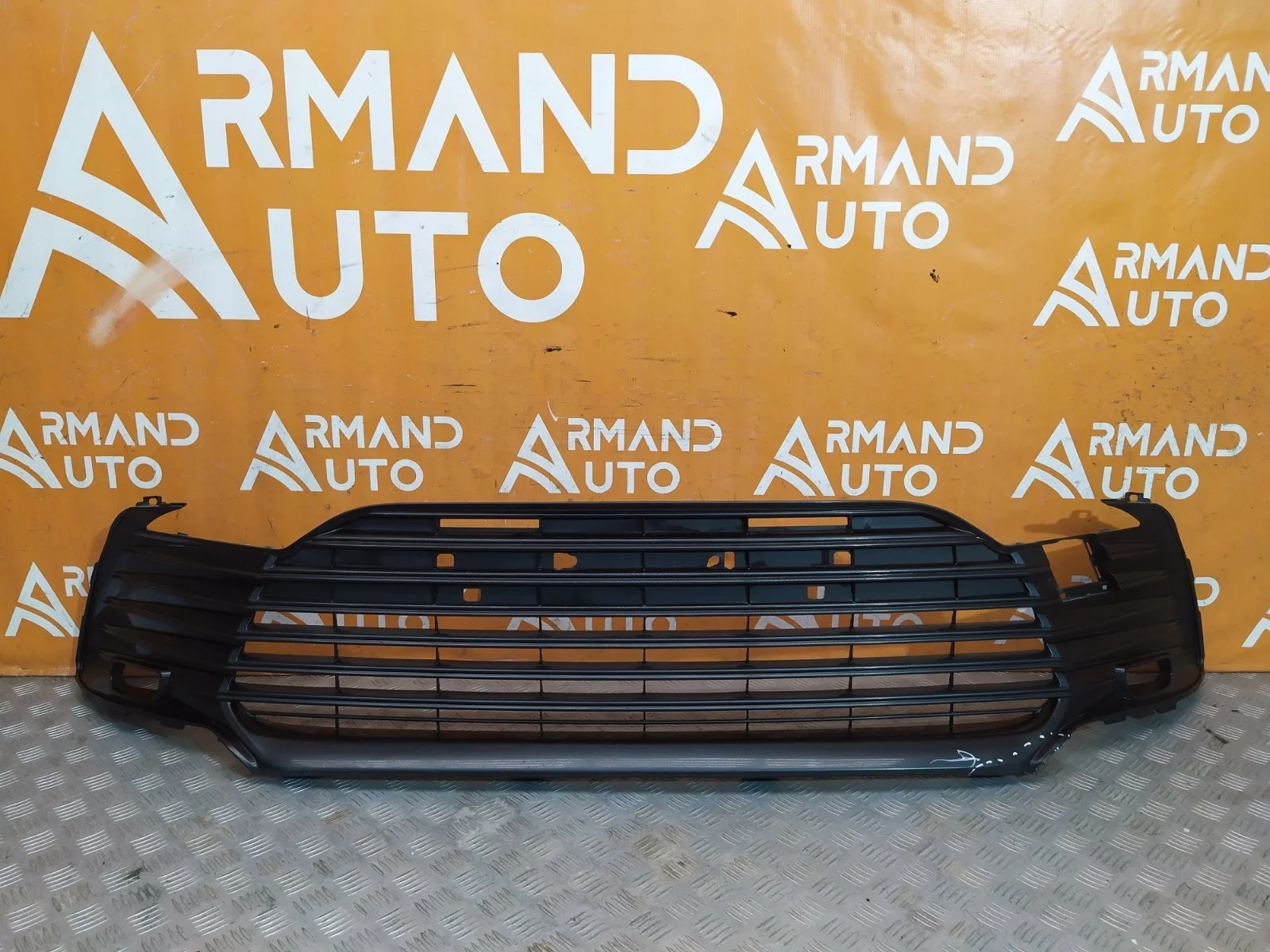 Решетка бампера Toyota Camry 2020-нв 8 XV70