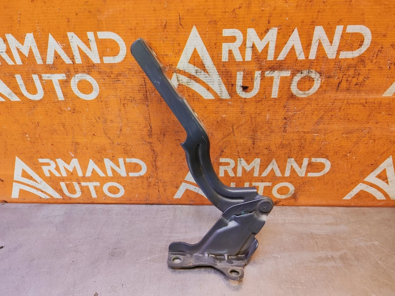 Петля капота Hyundai Creta 2016-2021