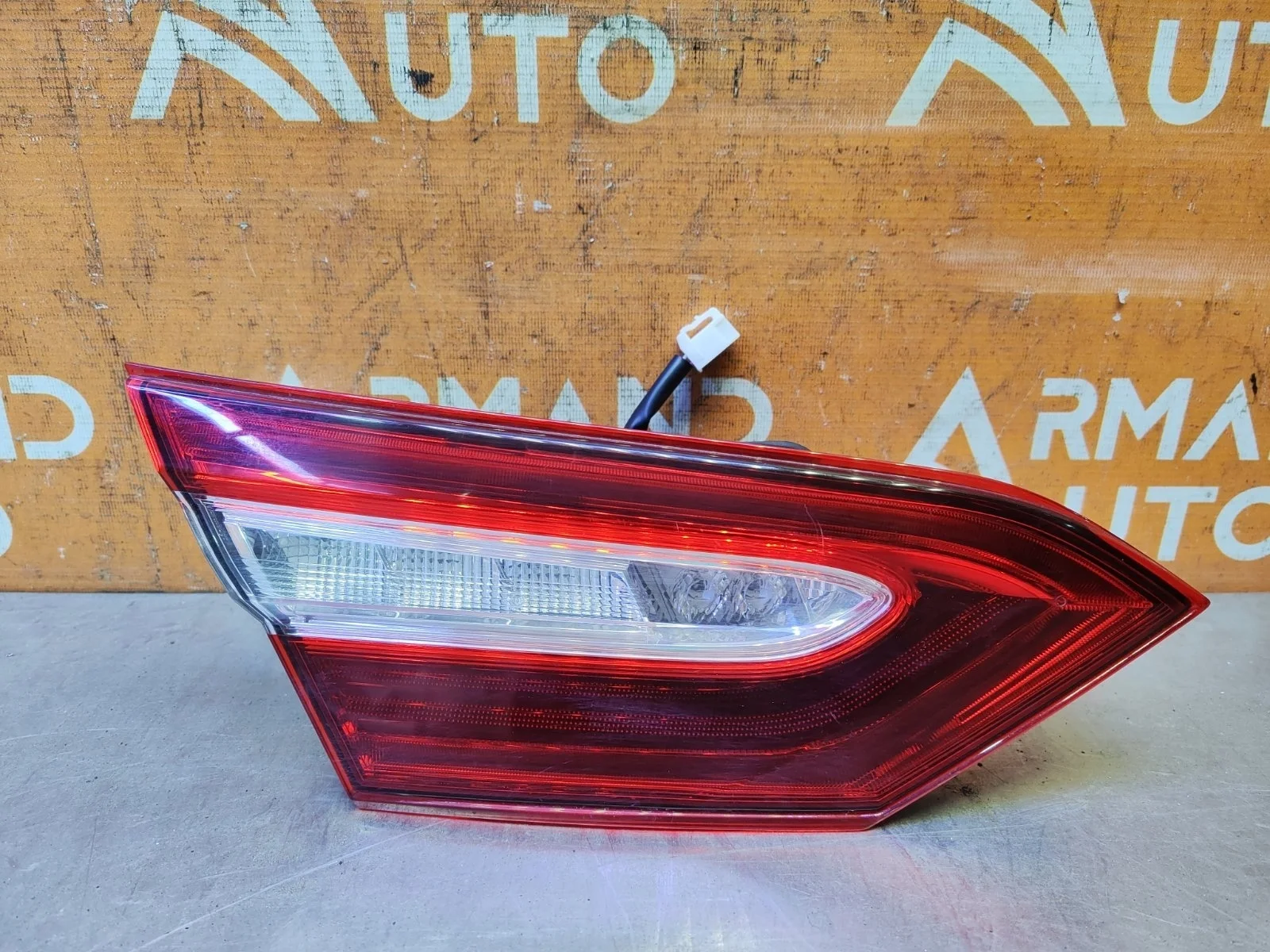 Фонарь внутренний Toyota Camry 2017-нв 8 XV70