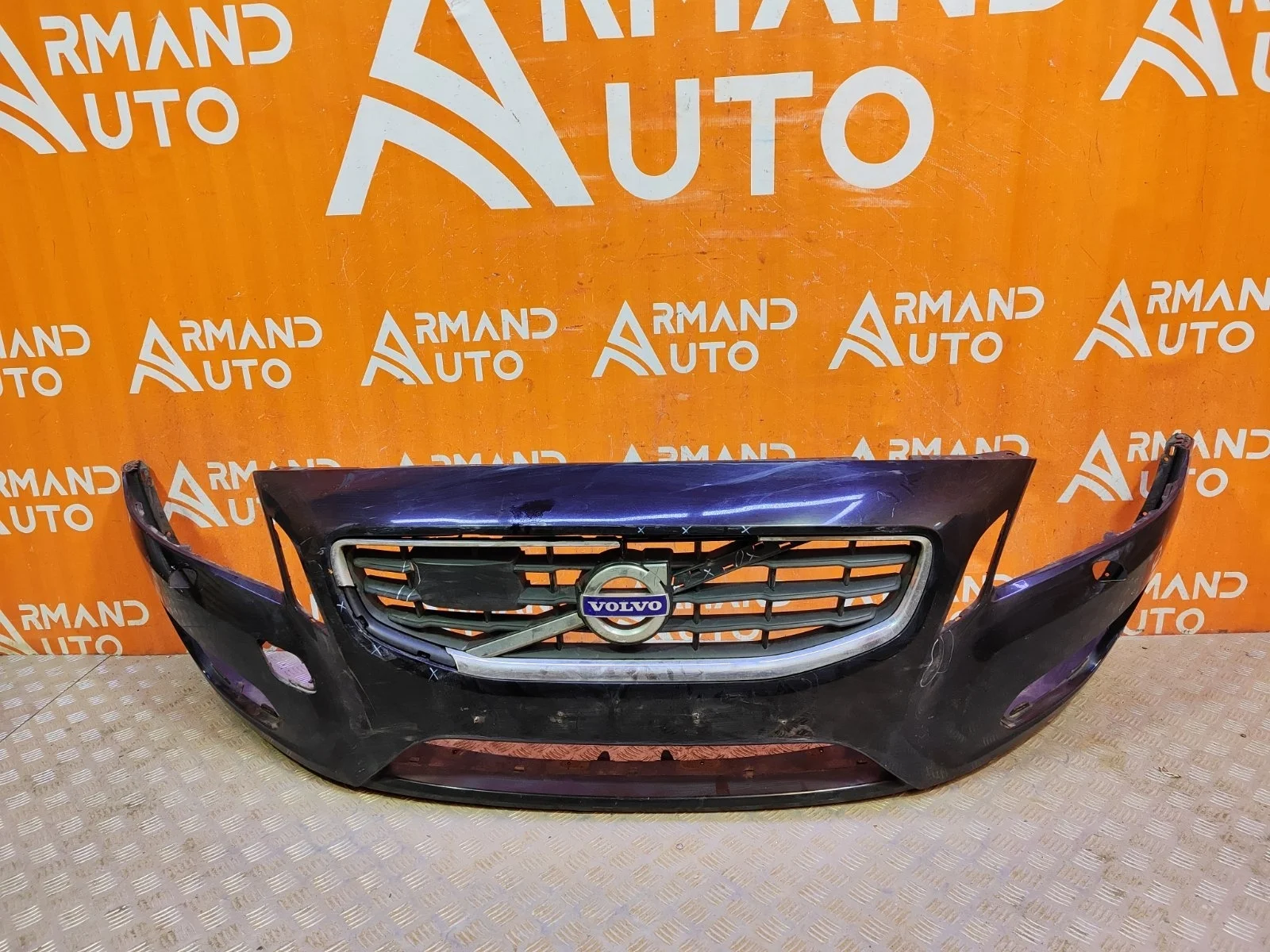 Бампер Volvo V60 2010-2013