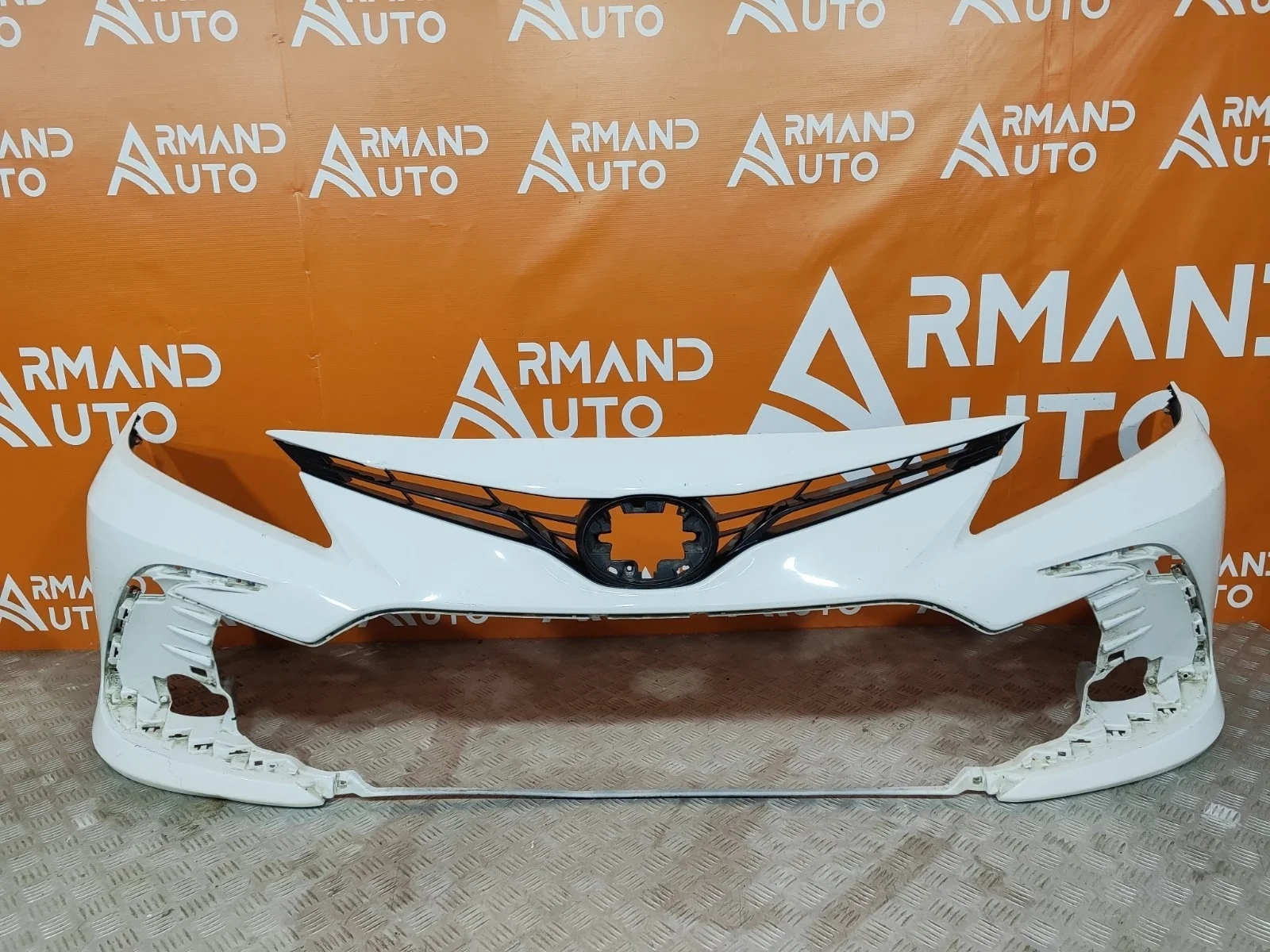 Бампер Toyota Camry 2020-нв 8 XV70