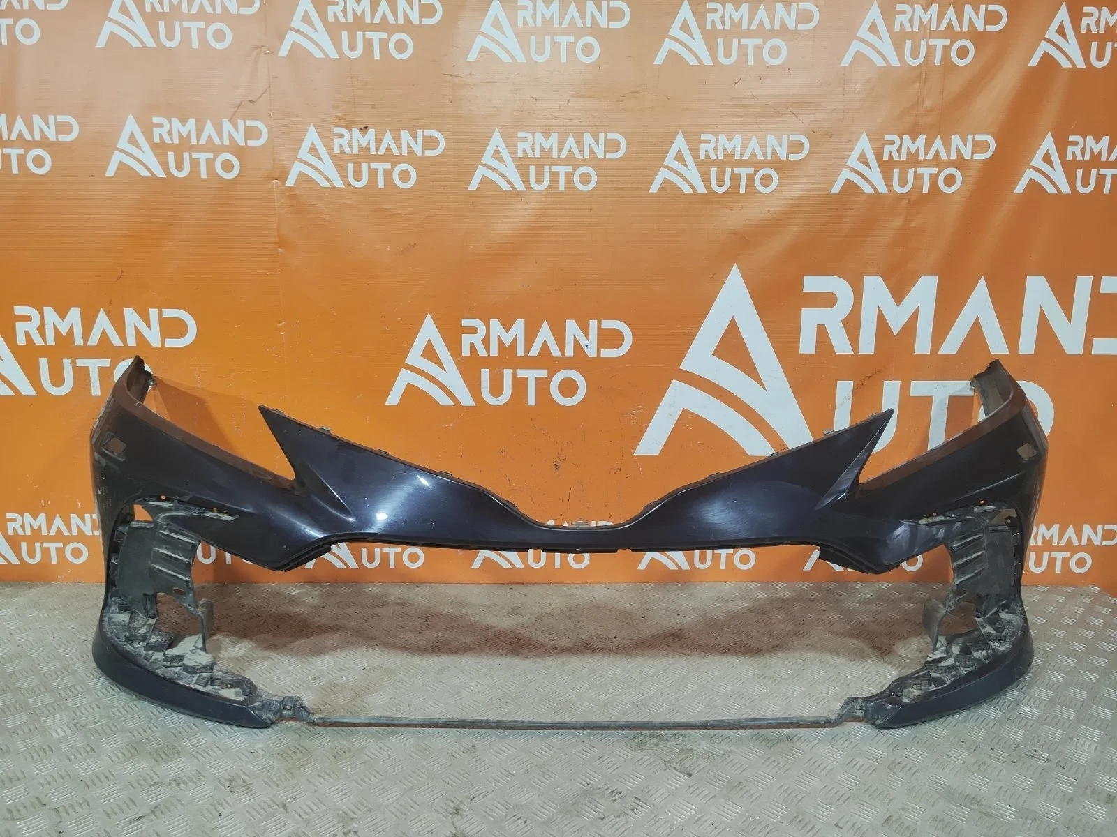 Бампер Toyota Camry 2020-нв 8 XV70