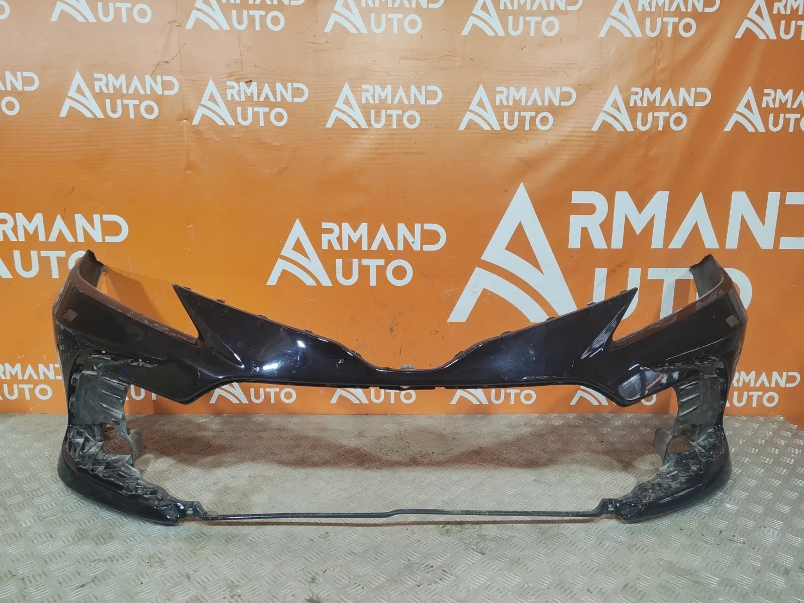 Бампер Toyota Camry 2020-нв 8 XV70