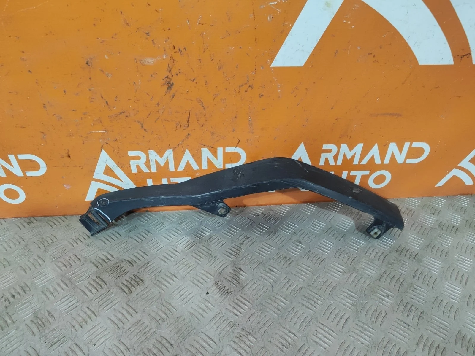 Накладка бампера Lexus RX 2015-2019 4