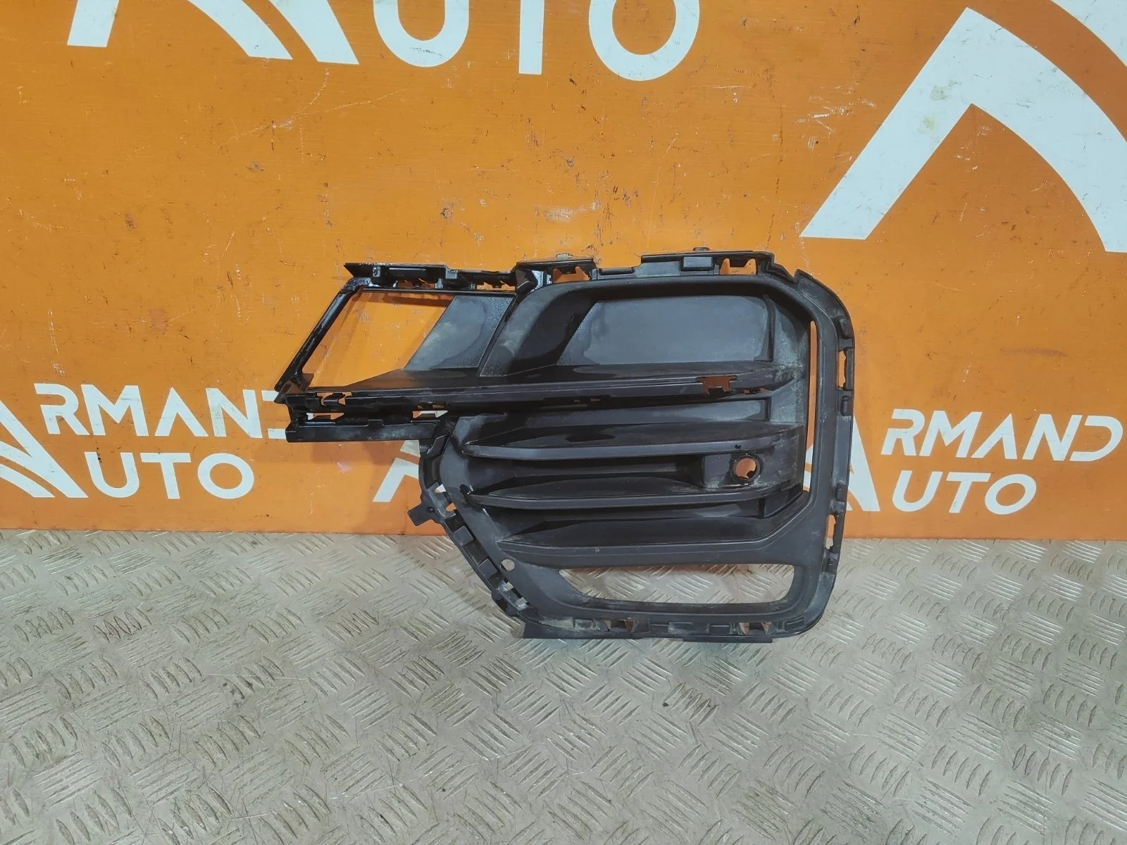 Решетка бампера BMW X5 2018-нв G05