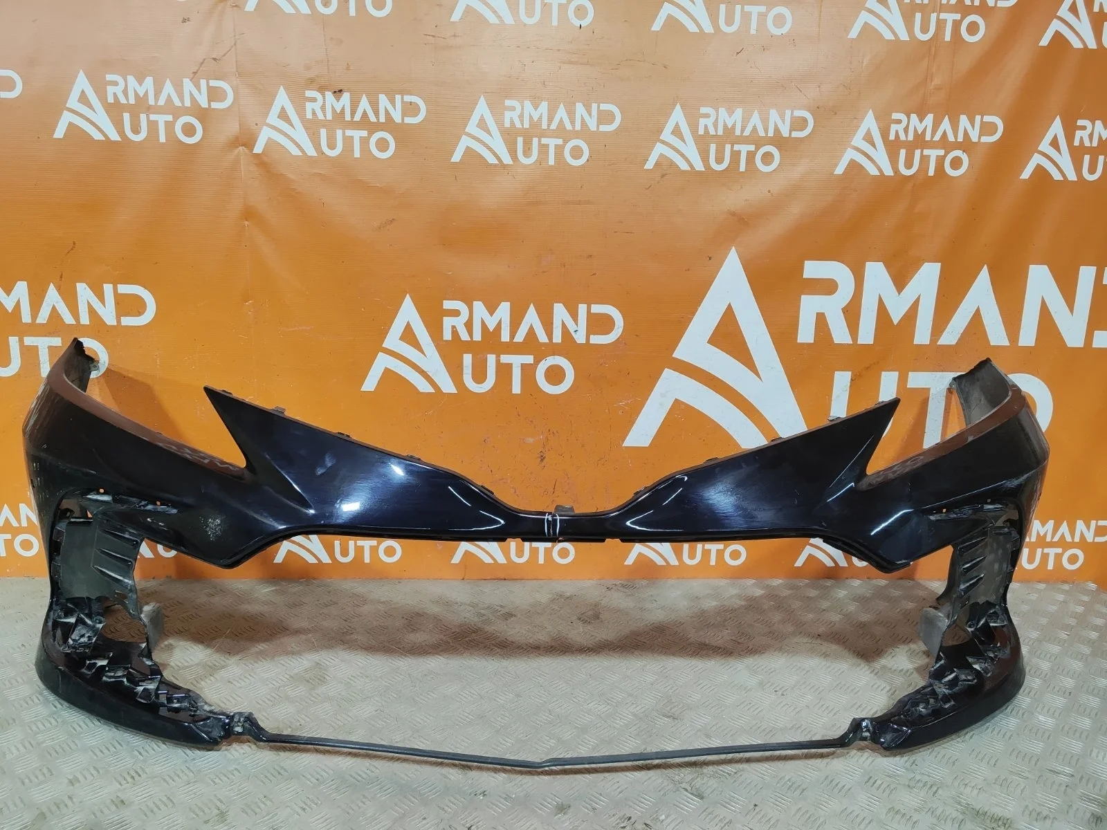 Бампер Toyota Camry 2020-нв 8 XV70