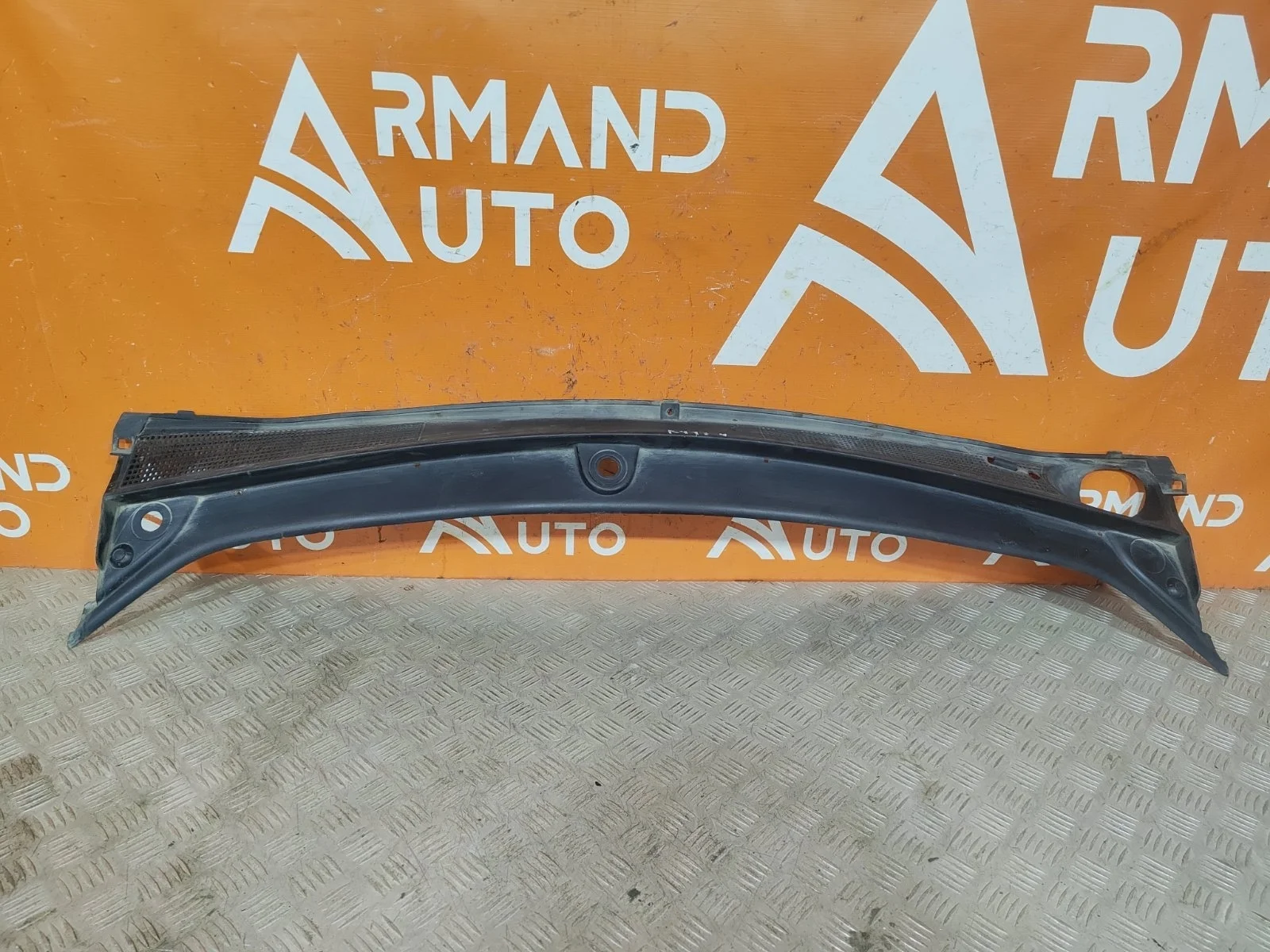 Жабо Renault Logan 2012-2022