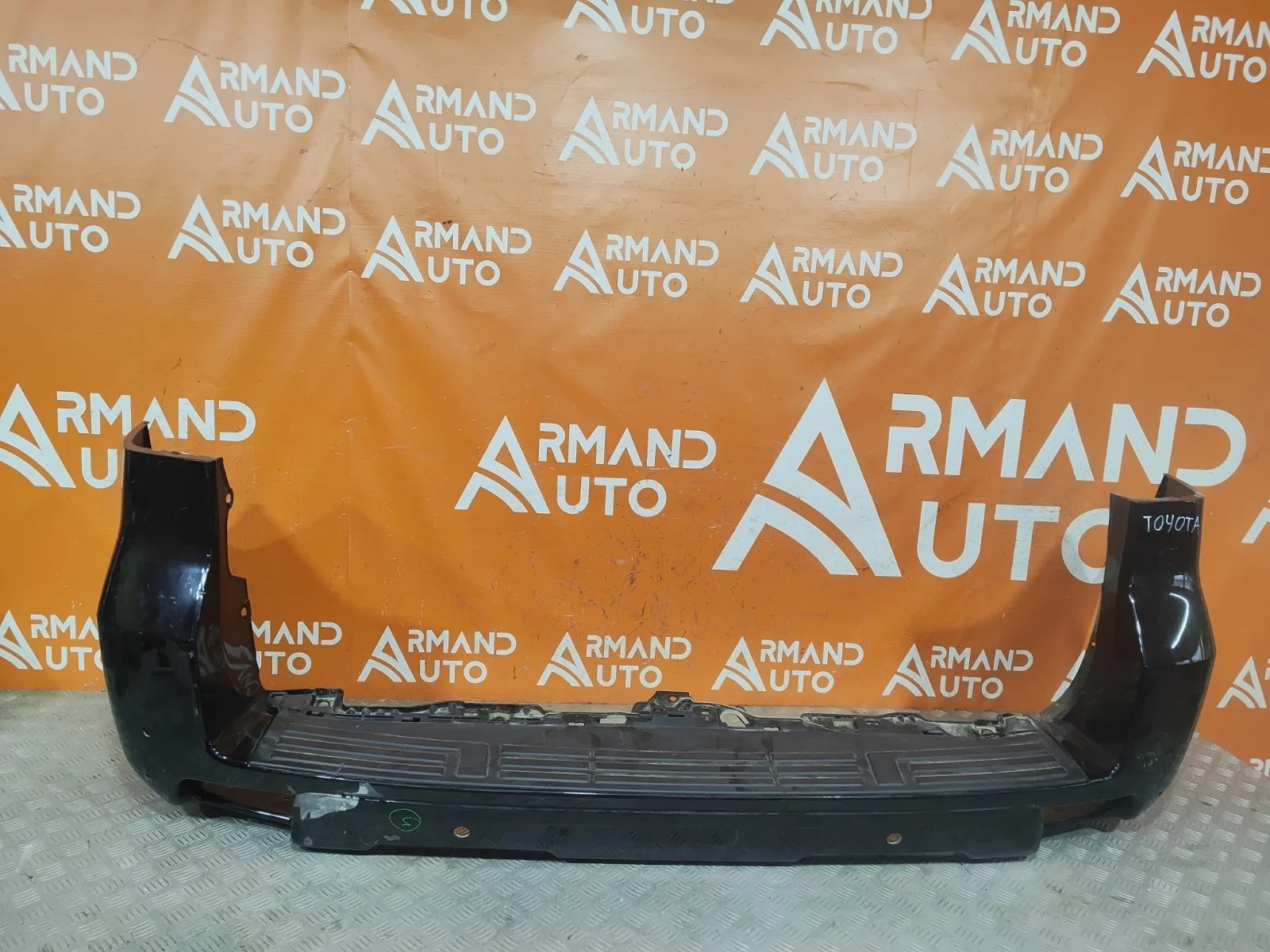 Бампер Toyota Land Cruiser Prado 2017-нв 150