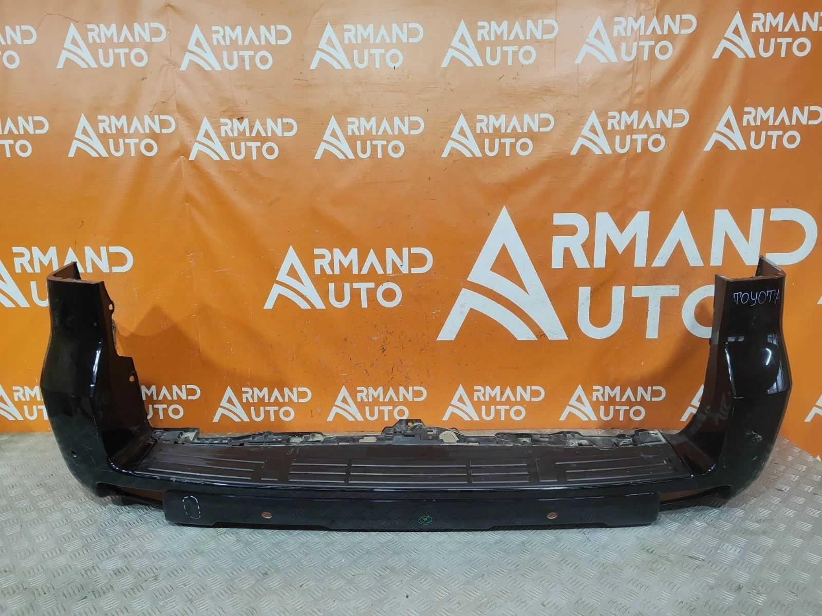 Бампер Toyota Land Cruiser Prado 2017-нв 150