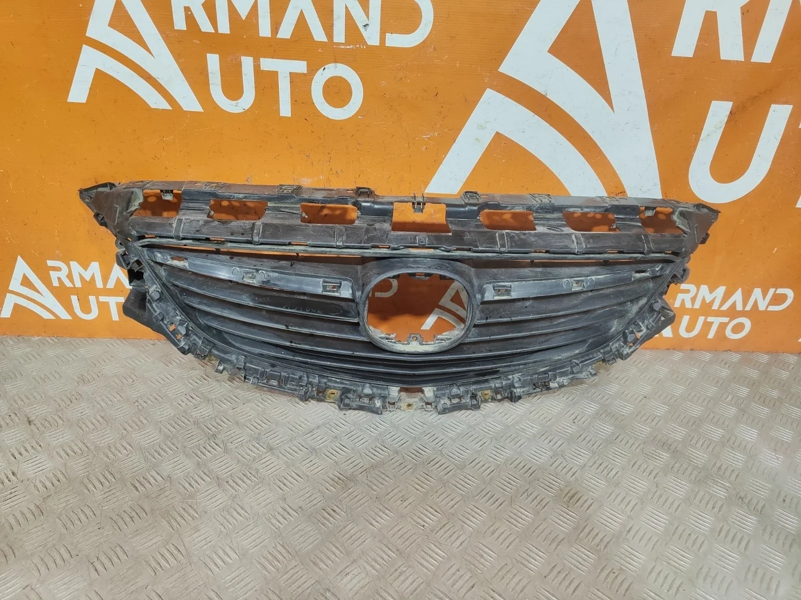Решетка радиатора Mazda 6 2012-2018 3 GJ