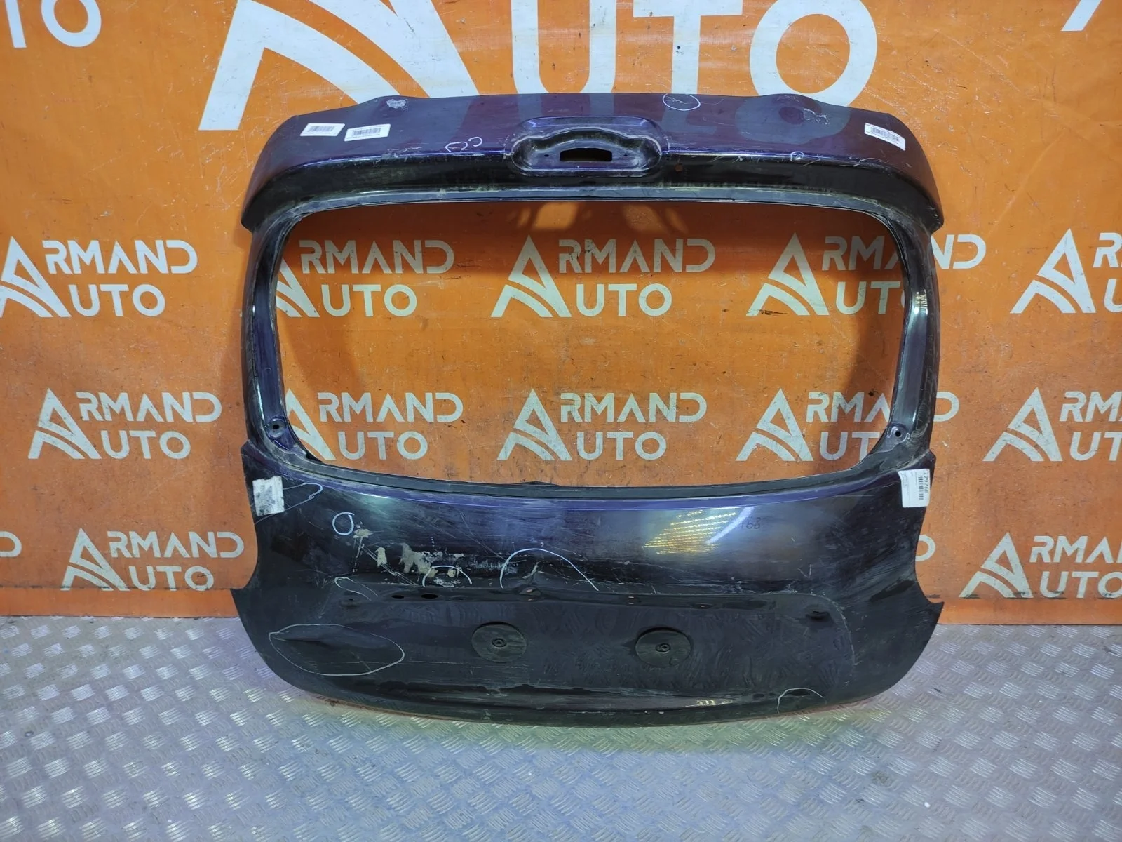 Дверь багажника Nissan Juke 2010-2020 YF15