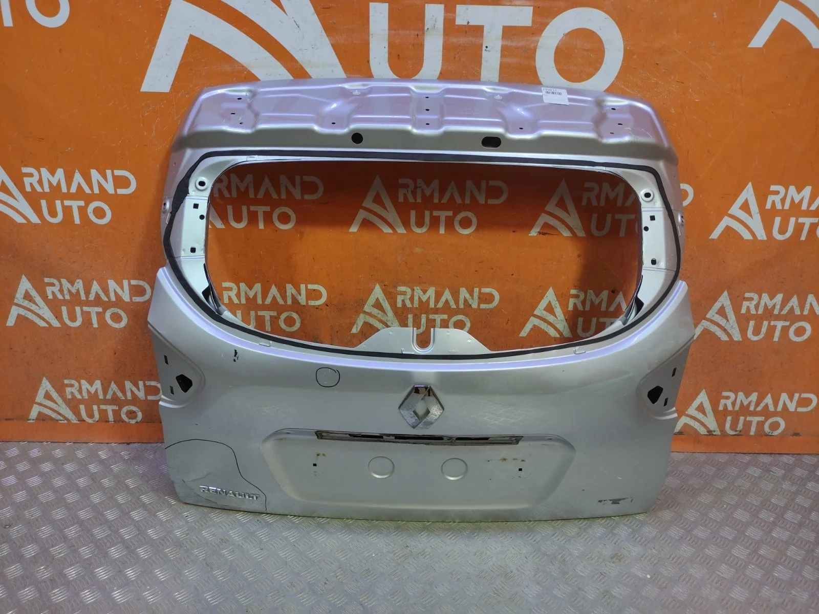 Дверь багажника Renault Kaptur 2016-2022