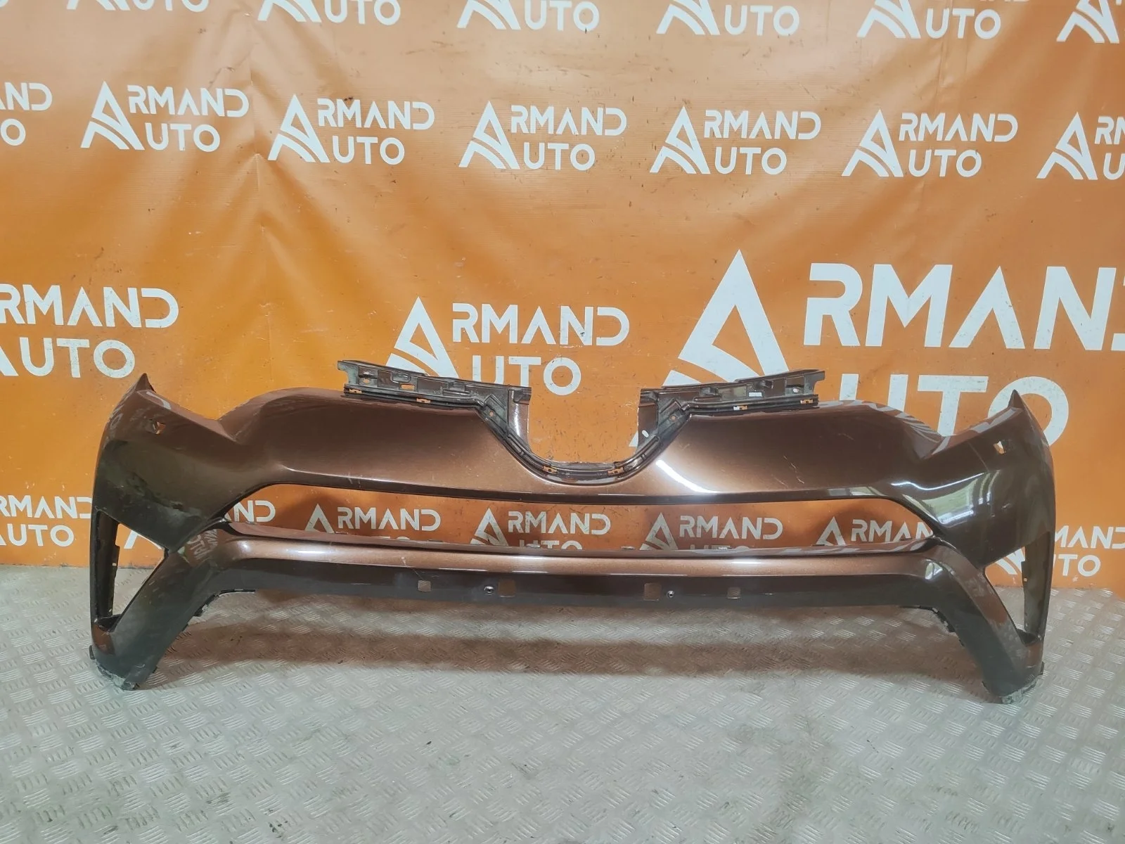 Бампер Toyota RAV4 2015-2019 CA40