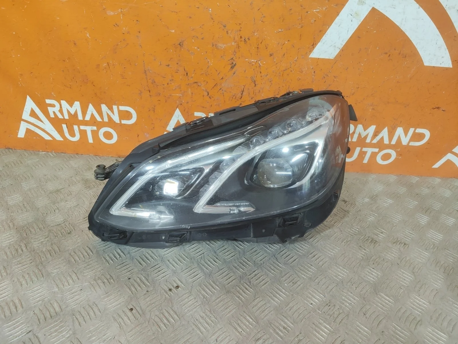 Фара Mercedes -Class 2013-2016 W212, S212