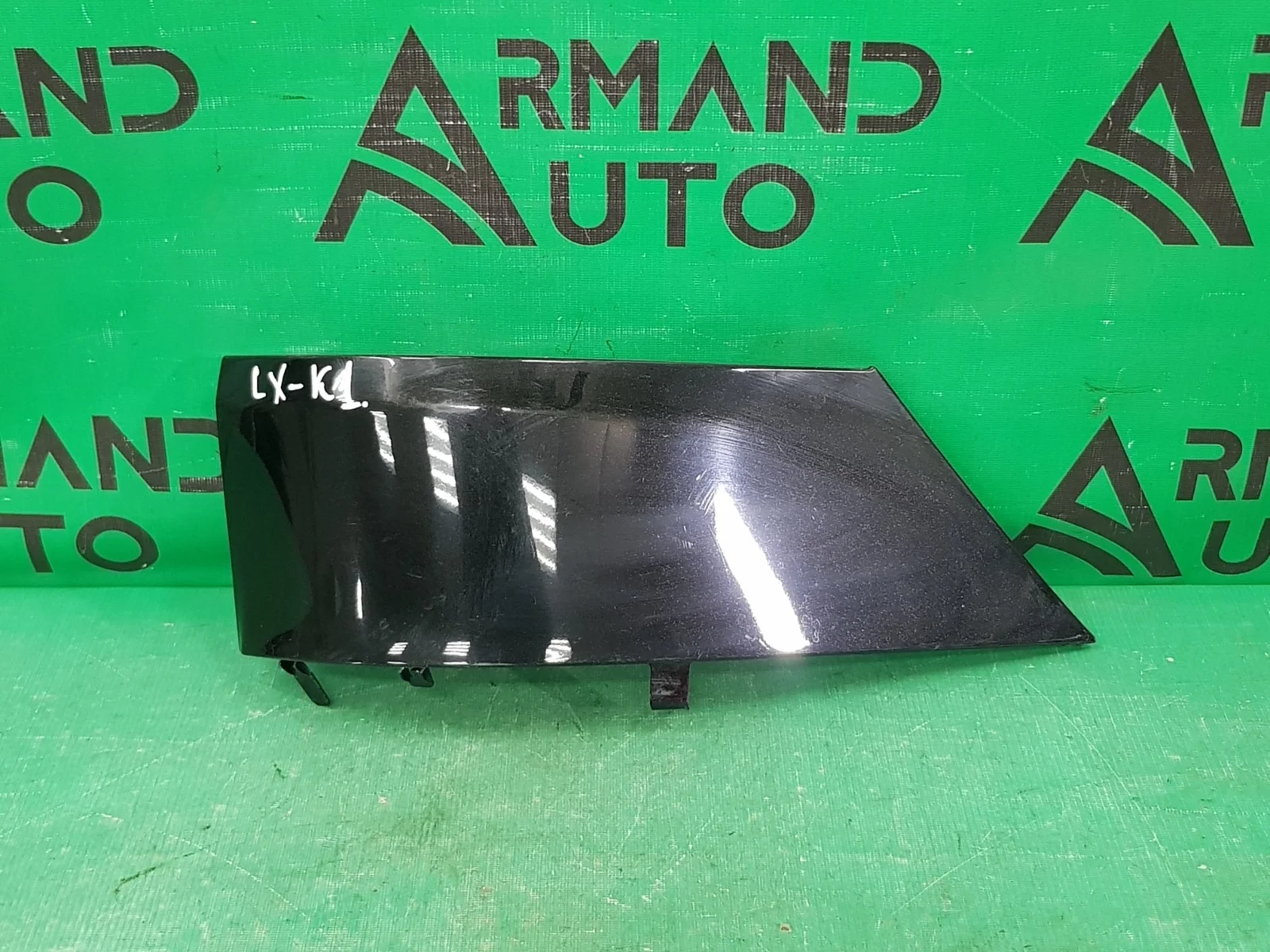 Накладка бампера LEXUS LX 2015-2023 URJ200