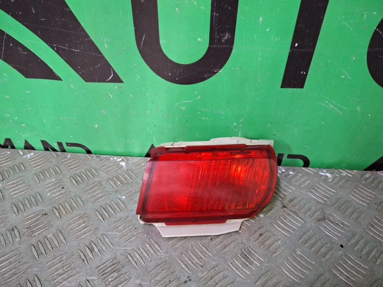 Фонарь противотуманный Toyota Land Cruiser Prado 2009-нв 150