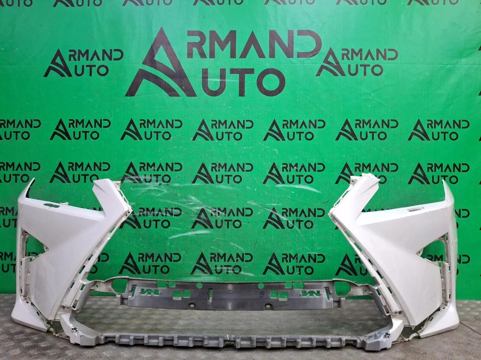 Бампер Lexus RX 2015-2019 4