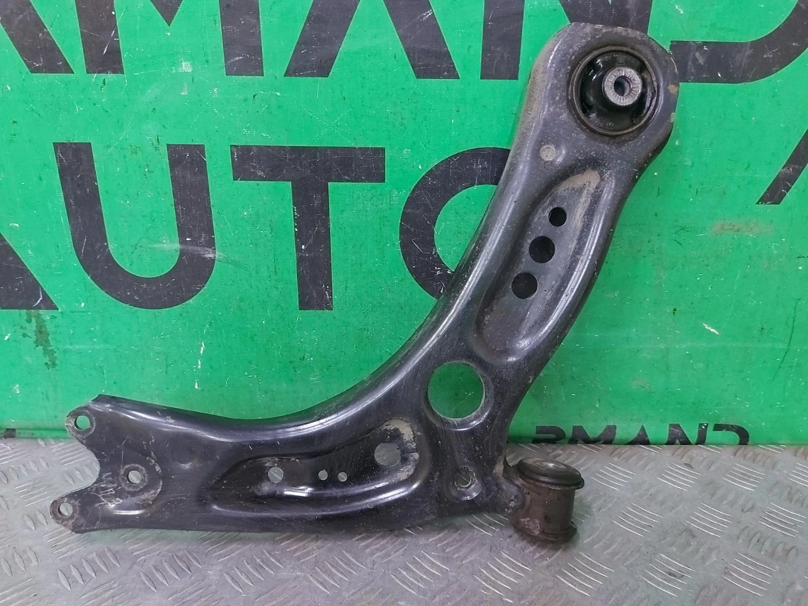 Рычаг подвески Skoda Octavia 2013-2020 A7 (5E)