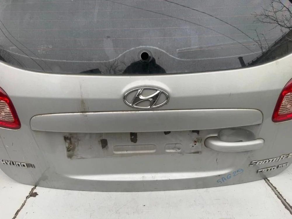 Бленда молдинг крышки багажника Hyundai Santa Fe II (2005—2010)
