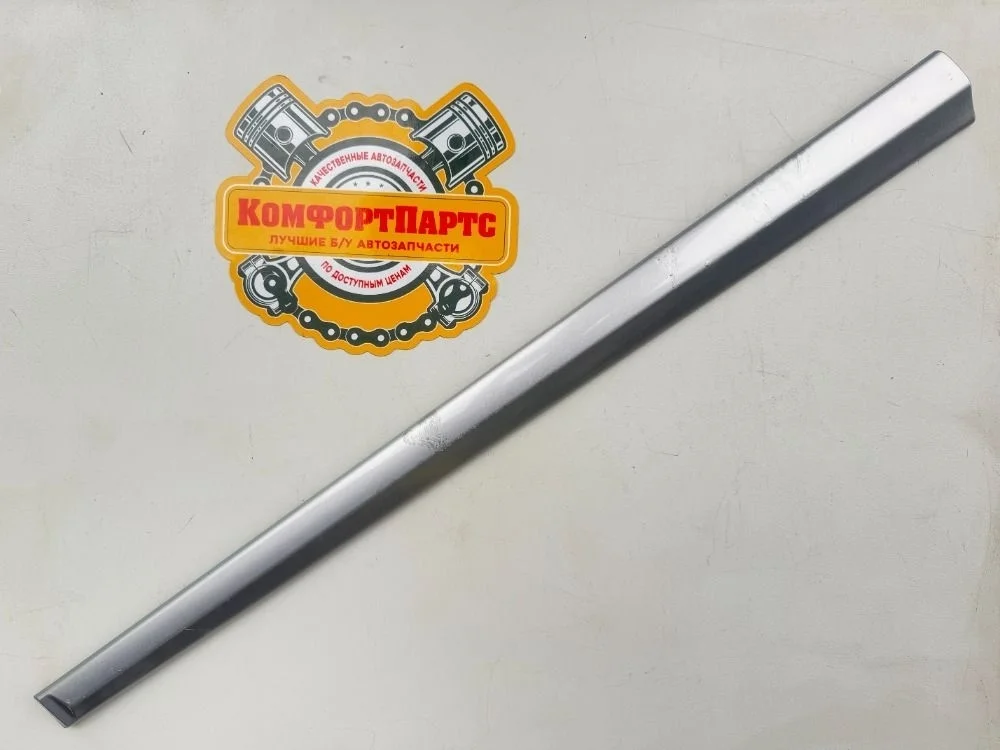 Молдинг двери средний Kia Rio II рестайлинг (2009—2011)