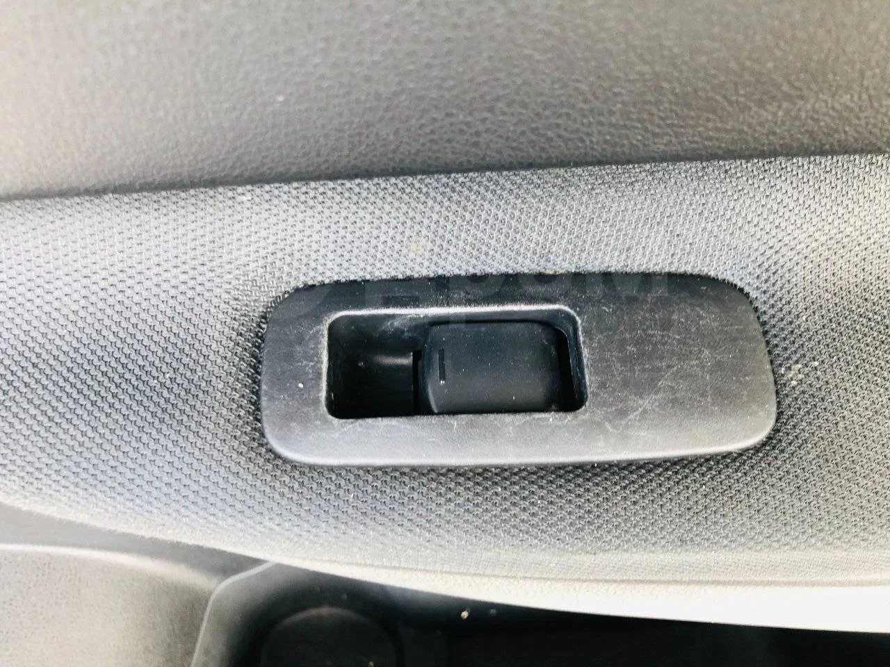 Кнопка стеклоподъемника Nissan Qashqai+2 I рестайлинг (2010—2013)