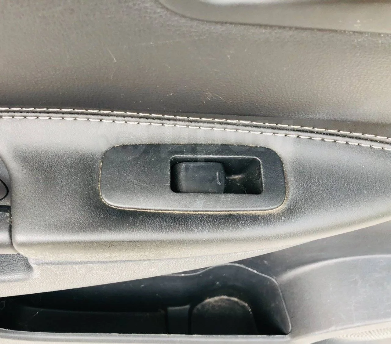 Кнопка стеклоподъемника Nissan Qashqai+2 I рестайлинг (2010—2013)