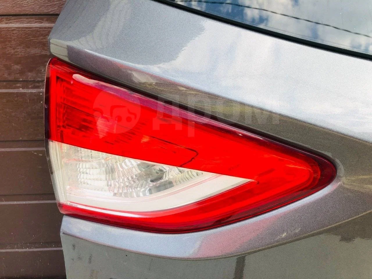 Фонарь крышки багажника внутренний Ford Kuga II (2012—2016)