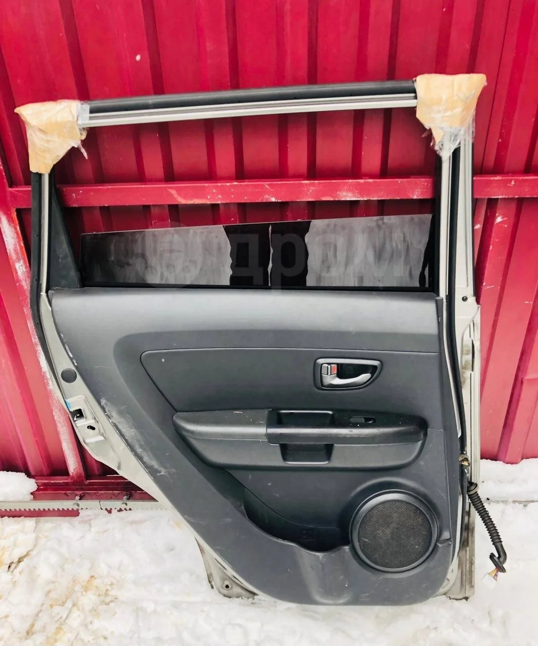 Стекло двери Kia Soul I рестайлинг (2011—2014)