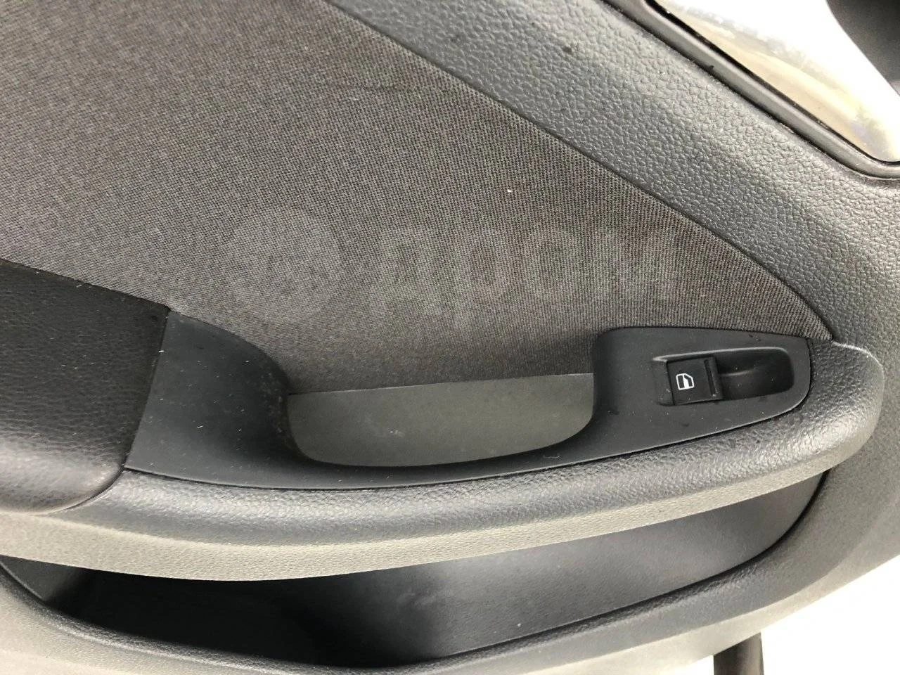 Кнопка стеклоподъемника Volkswagen Jetta VI (2010—2015)