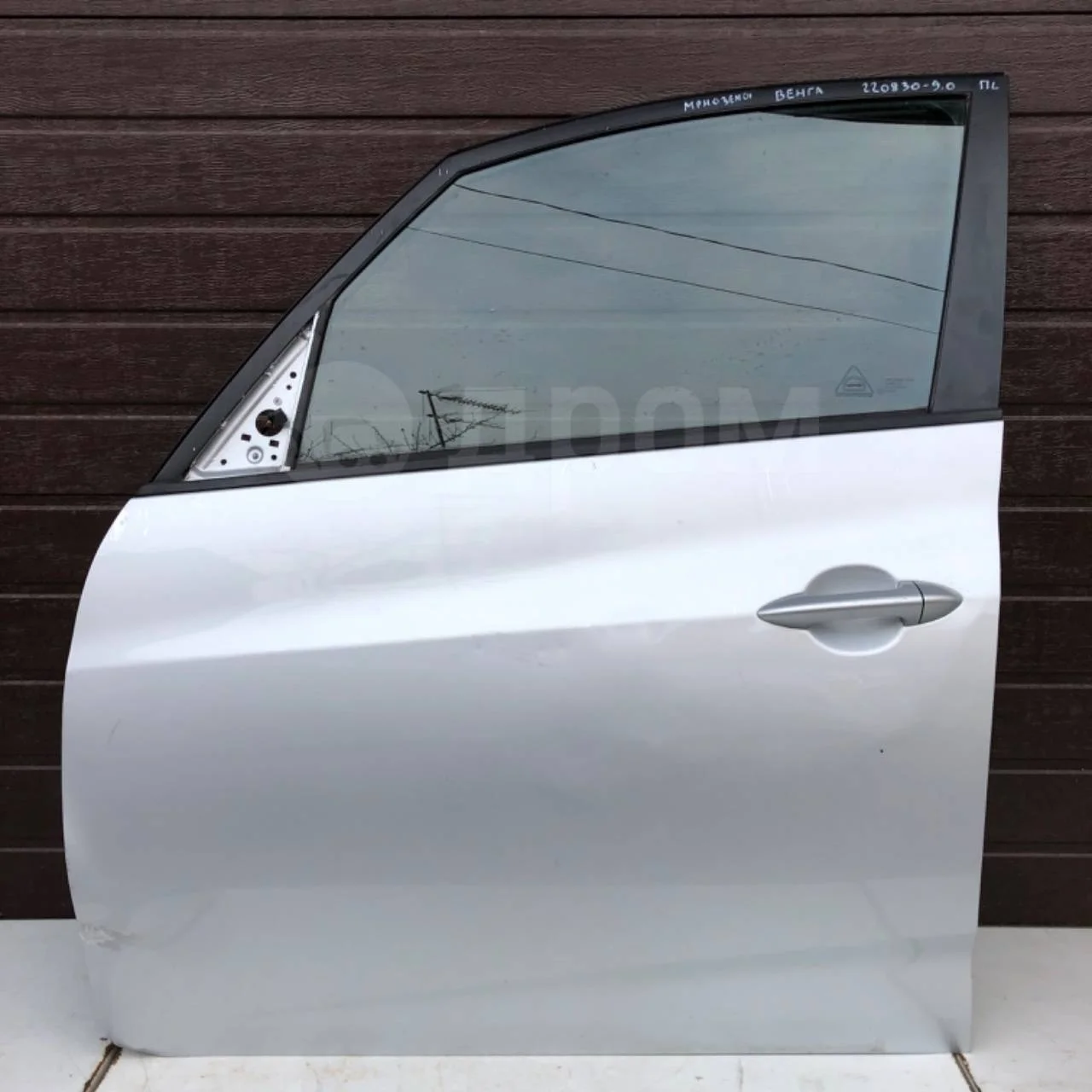 Дверь передняя левая Kia Venga I (2009—2014)