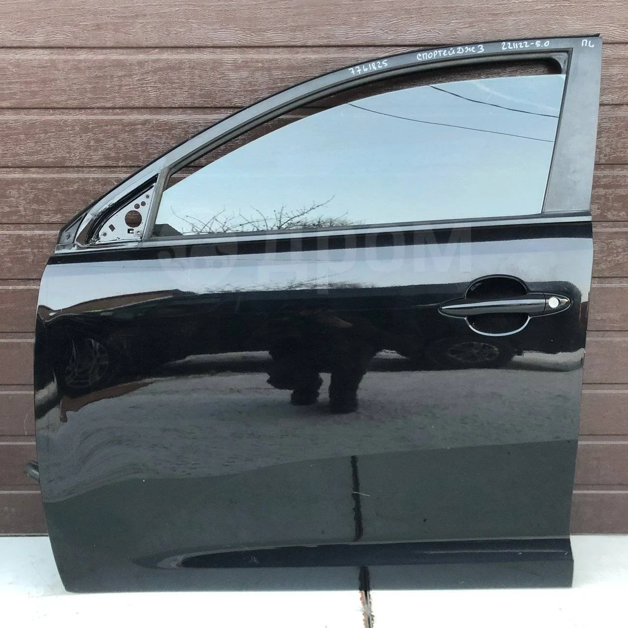 Дверь передняя левая Kia Sportage III (2010—2014)