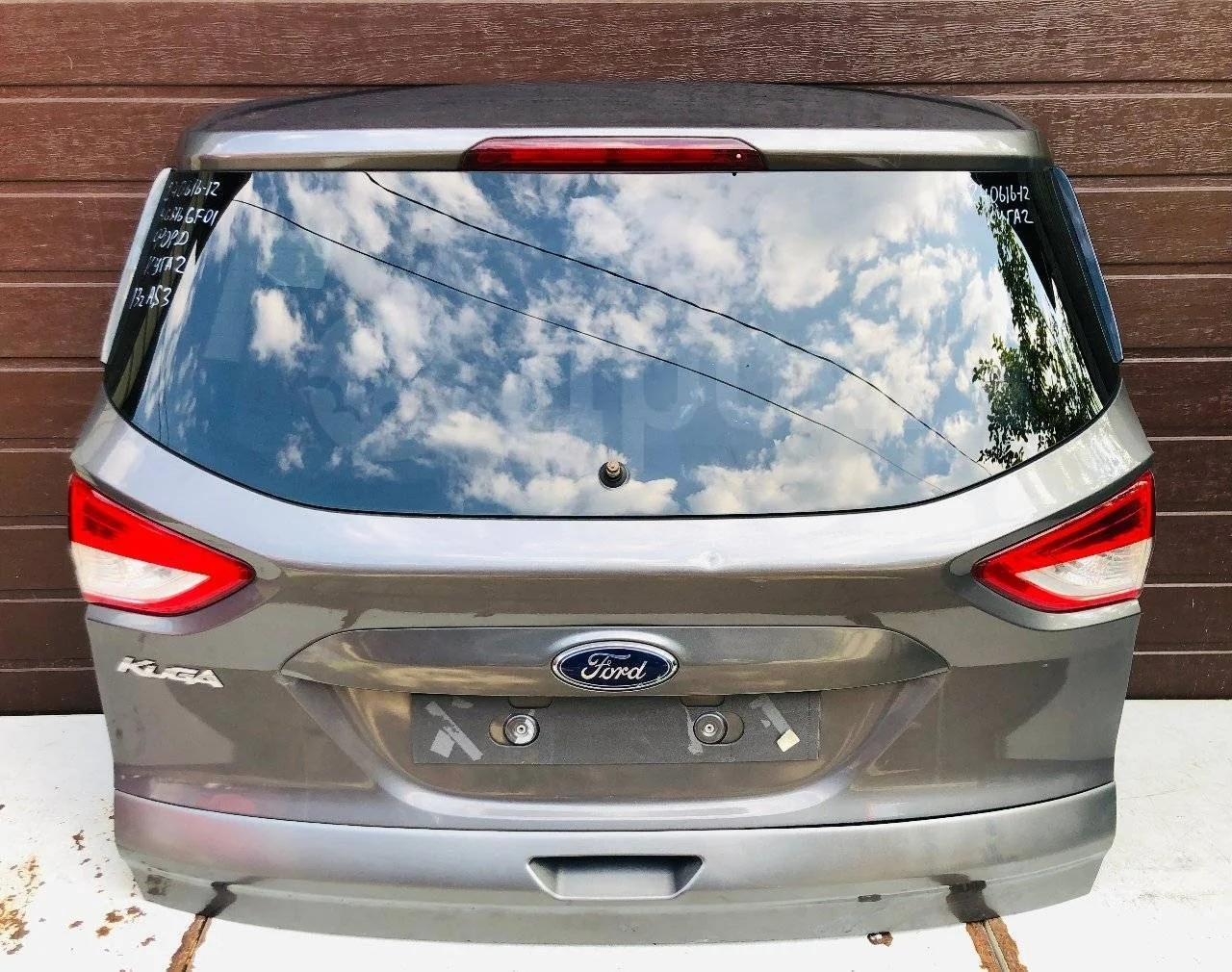 Крышка (дверь) багажника Ford Kuga II (2012—2016)