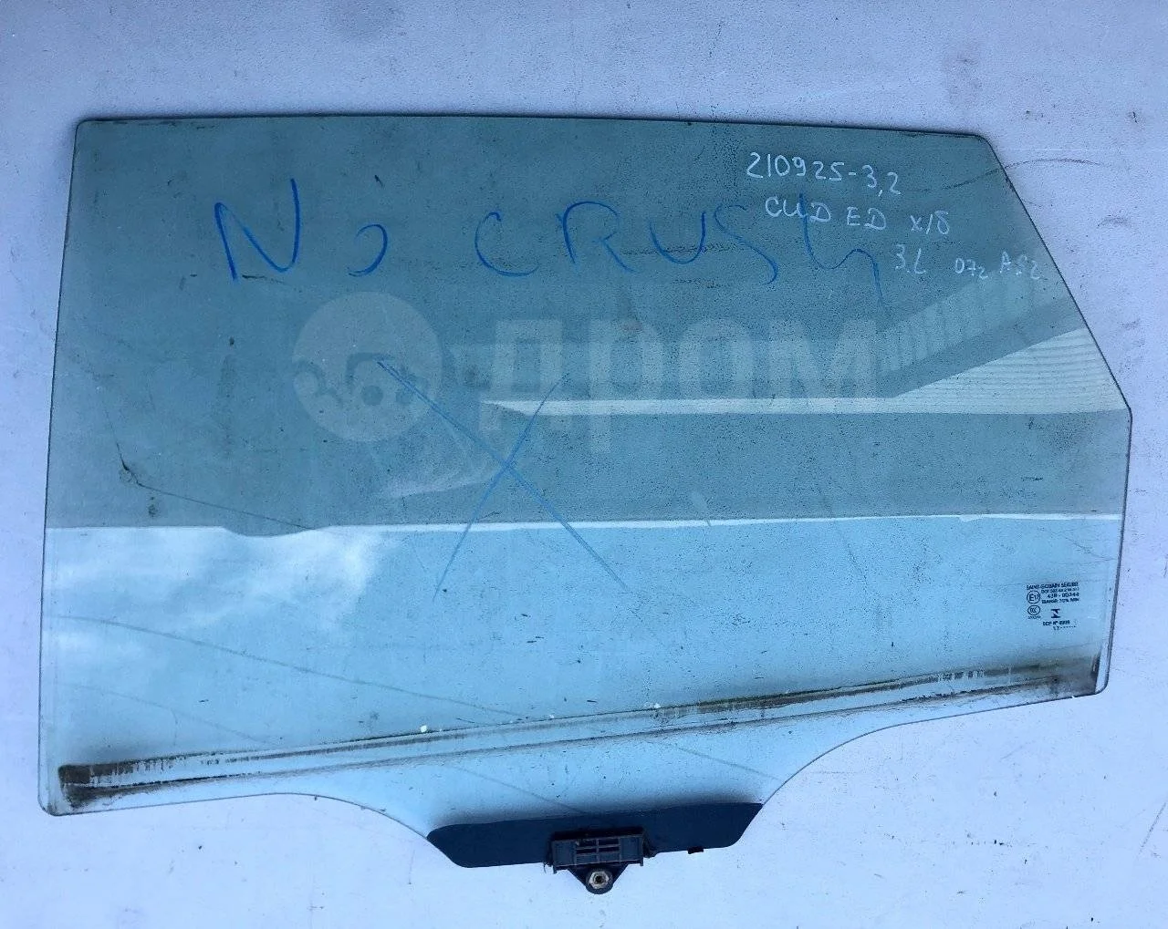 Стекло двери Kia Ceed ED (2006—2010)