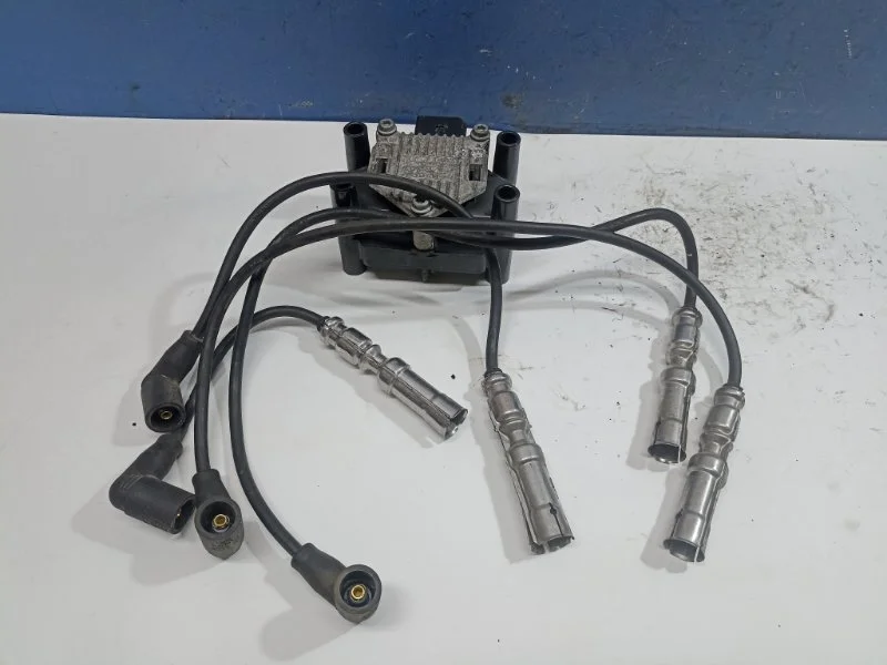 Катушка зажигания Volkswagen Golf 4 2006 032905106B 1.6 AKL