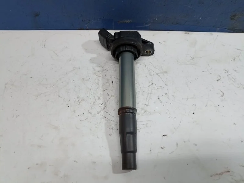 Катушка зажигания Toyota Corolla 2010 9091902252 E150 1.6 1ZR