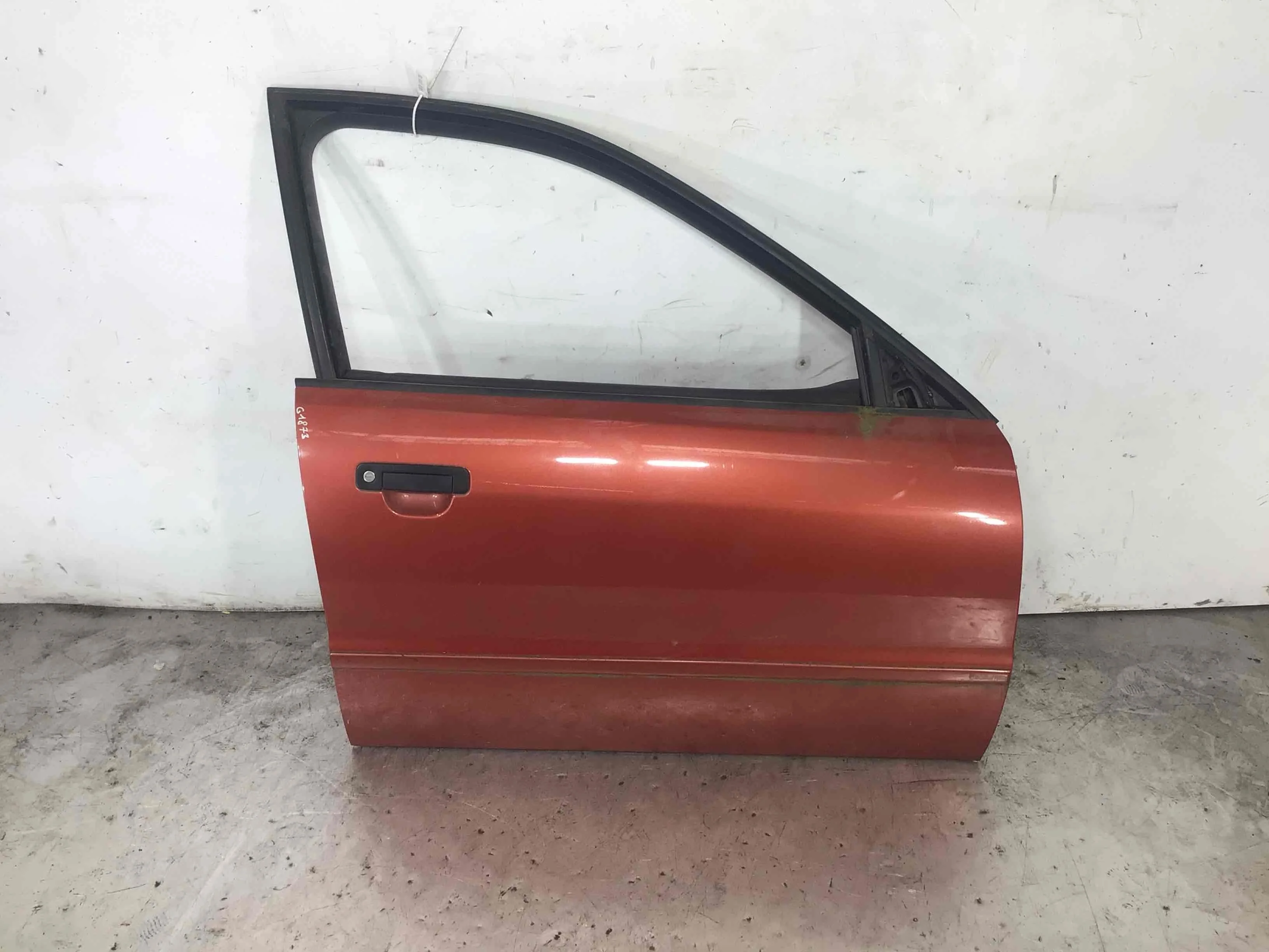 Дверь передняя правая Audi A4 B5 (1994-1999) бензин 1.6 i Механика Седан